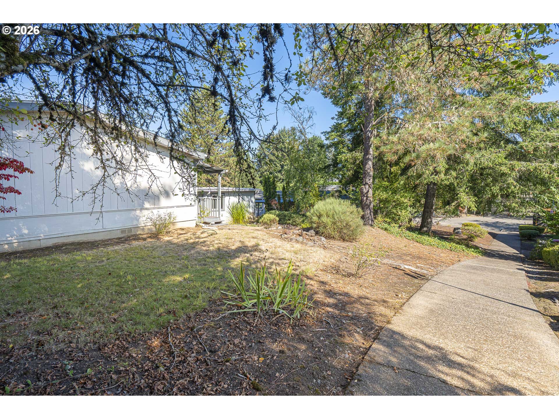 1602 Ne Riverside Dr 68 Property Photo 29