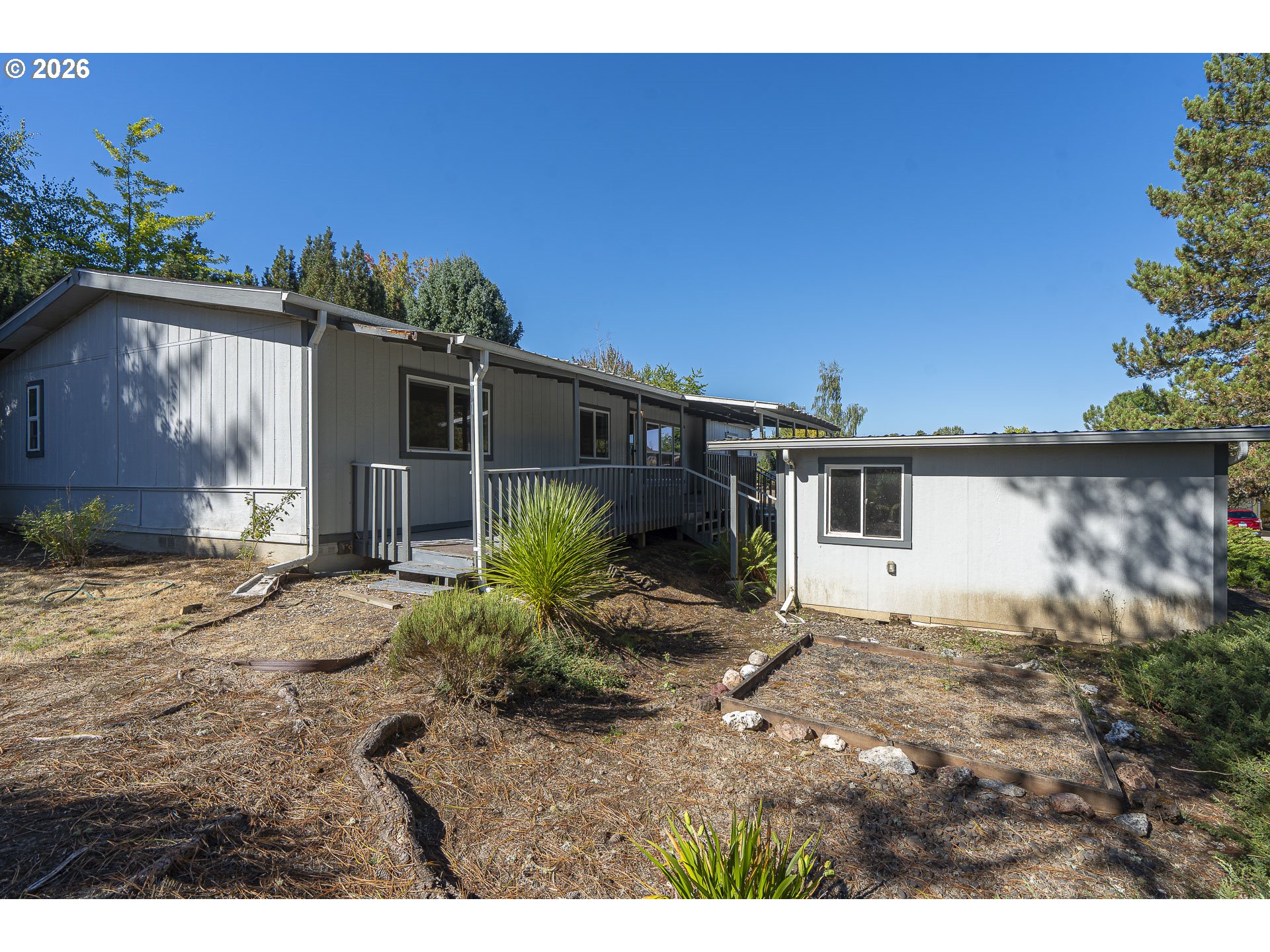 1602 Ne Riverside Dr 68 Property Photo 31
