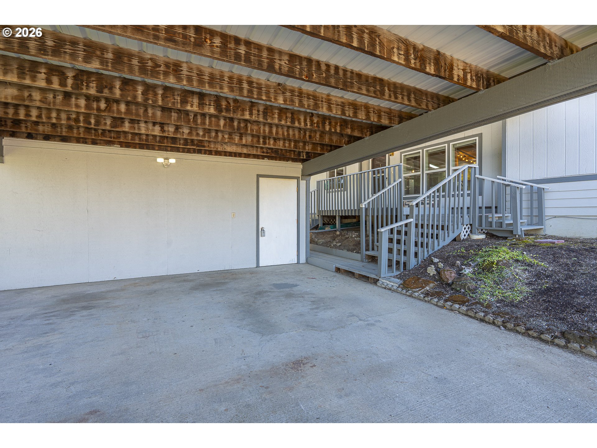 1602 Ne Riverside Dr 68 Property Photo 34