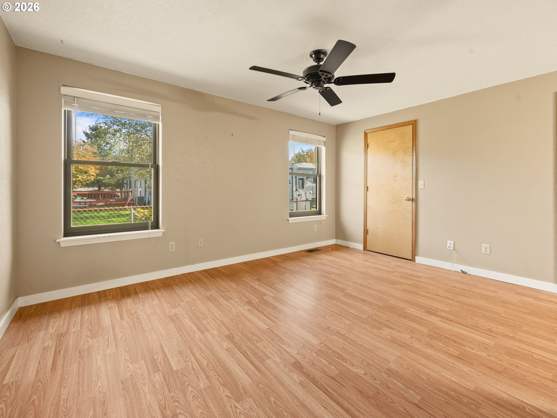 33737 Lake Front Dr Property Photo 17