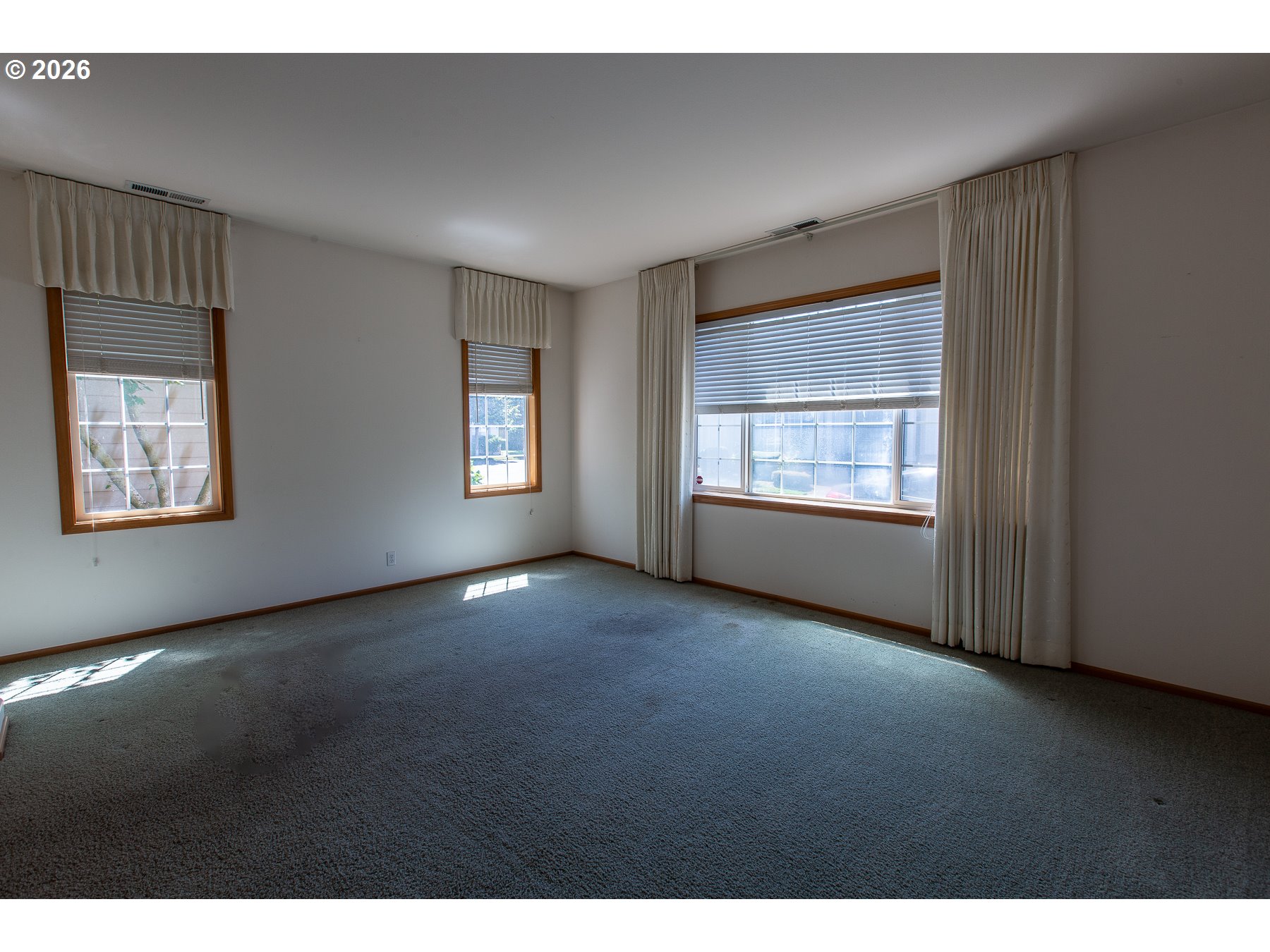 1875 Lake Cove Ave Property Photo 7