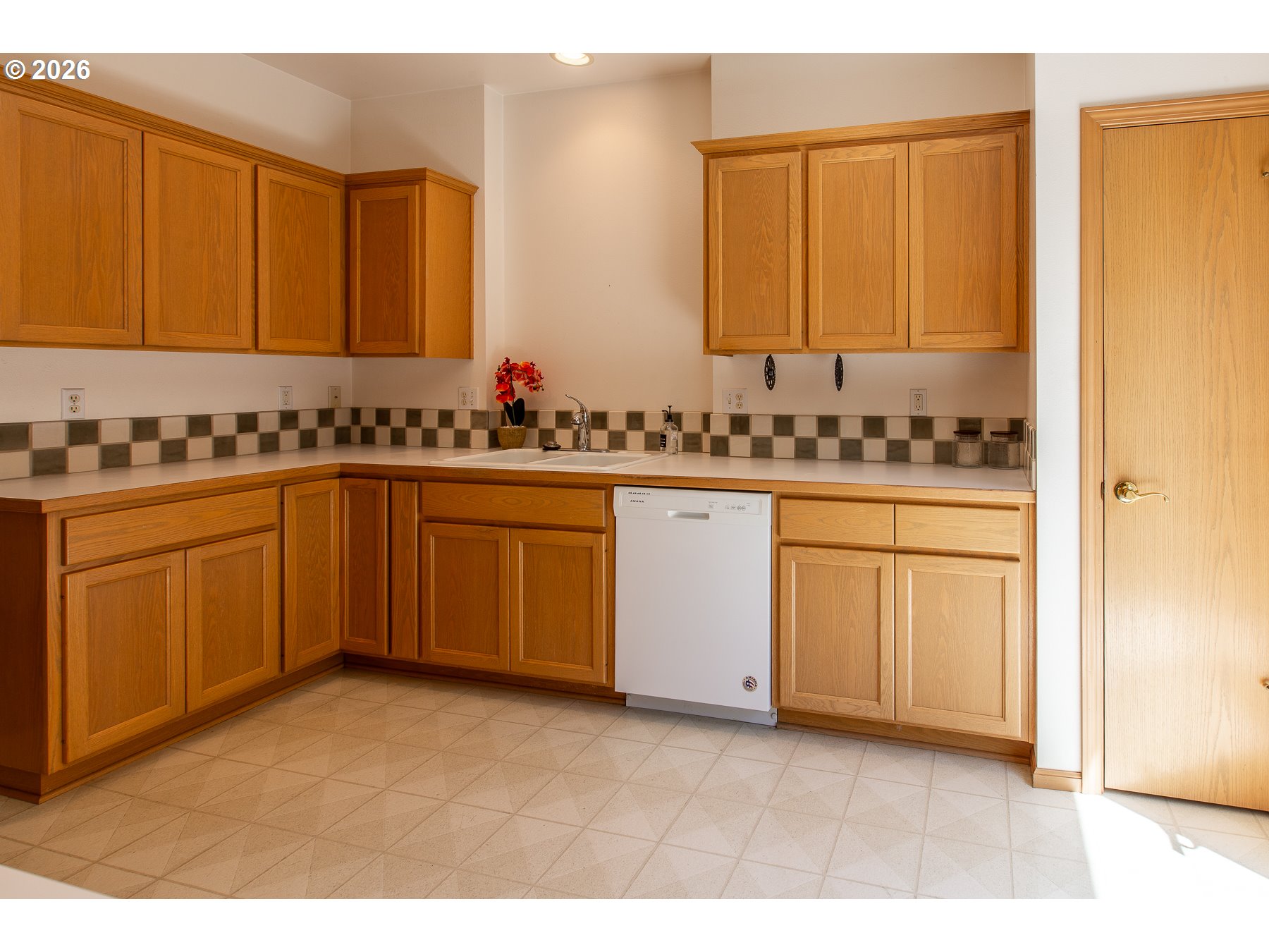 1875 Lake Cove Ave Property Photo 14