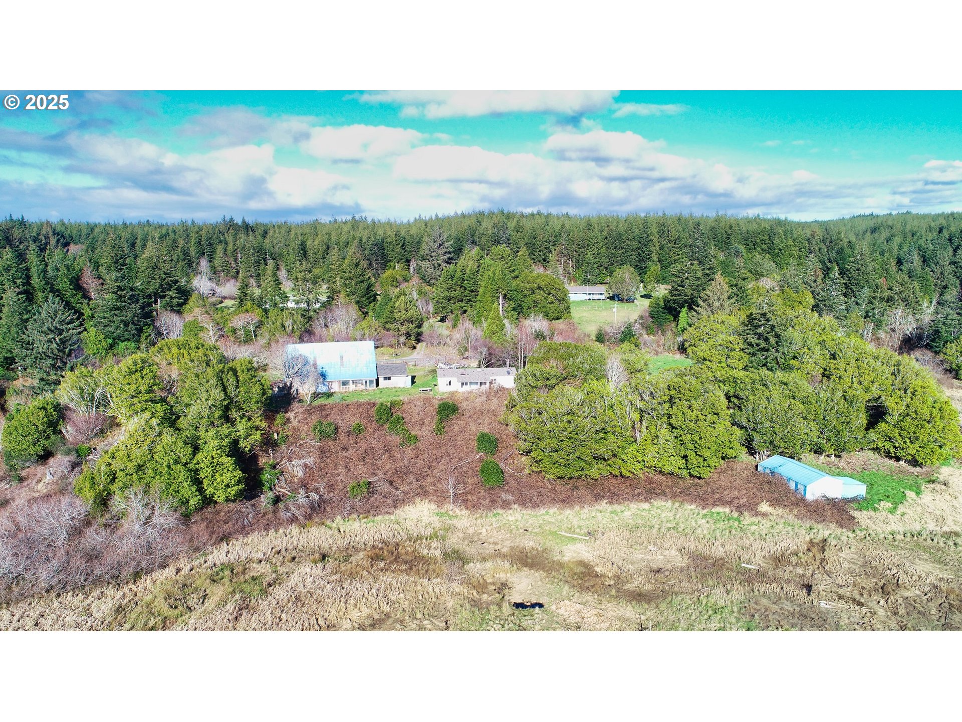 83832 N Bank Ln Property Photo 1