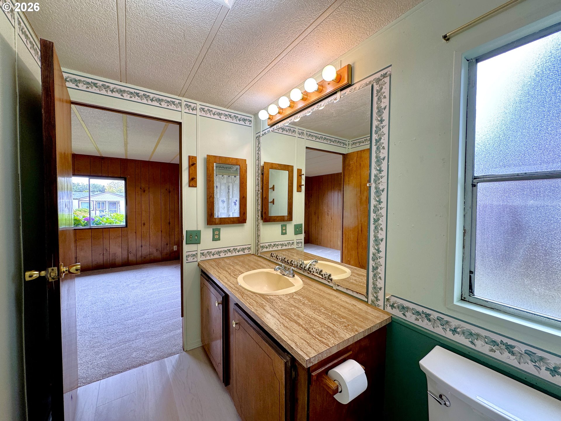 1029 Fifield St Property Photo 29
