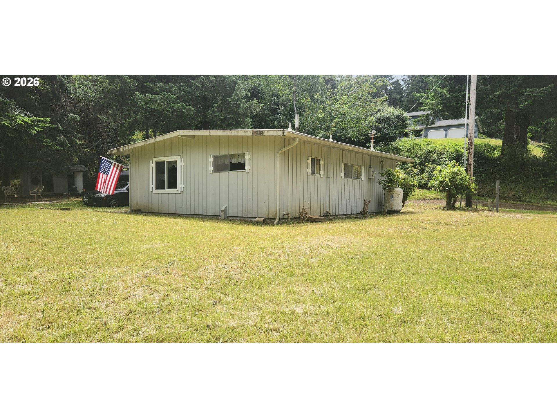 131 E Rainbow Rd Property Photo 6
