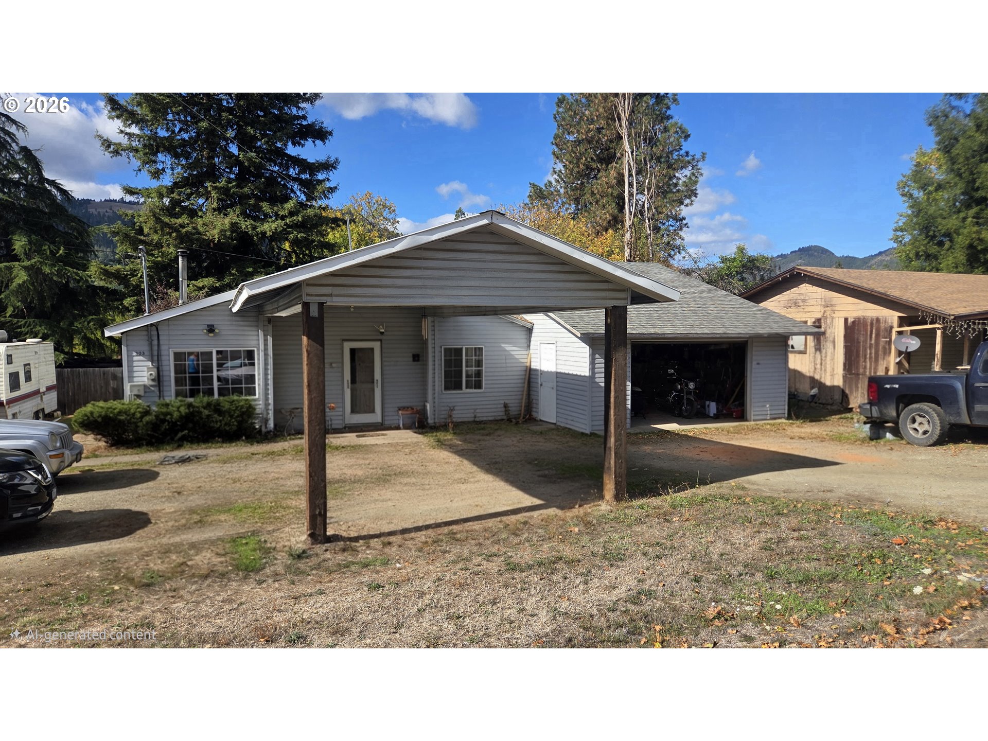 303 Walnut St Property Photo 1