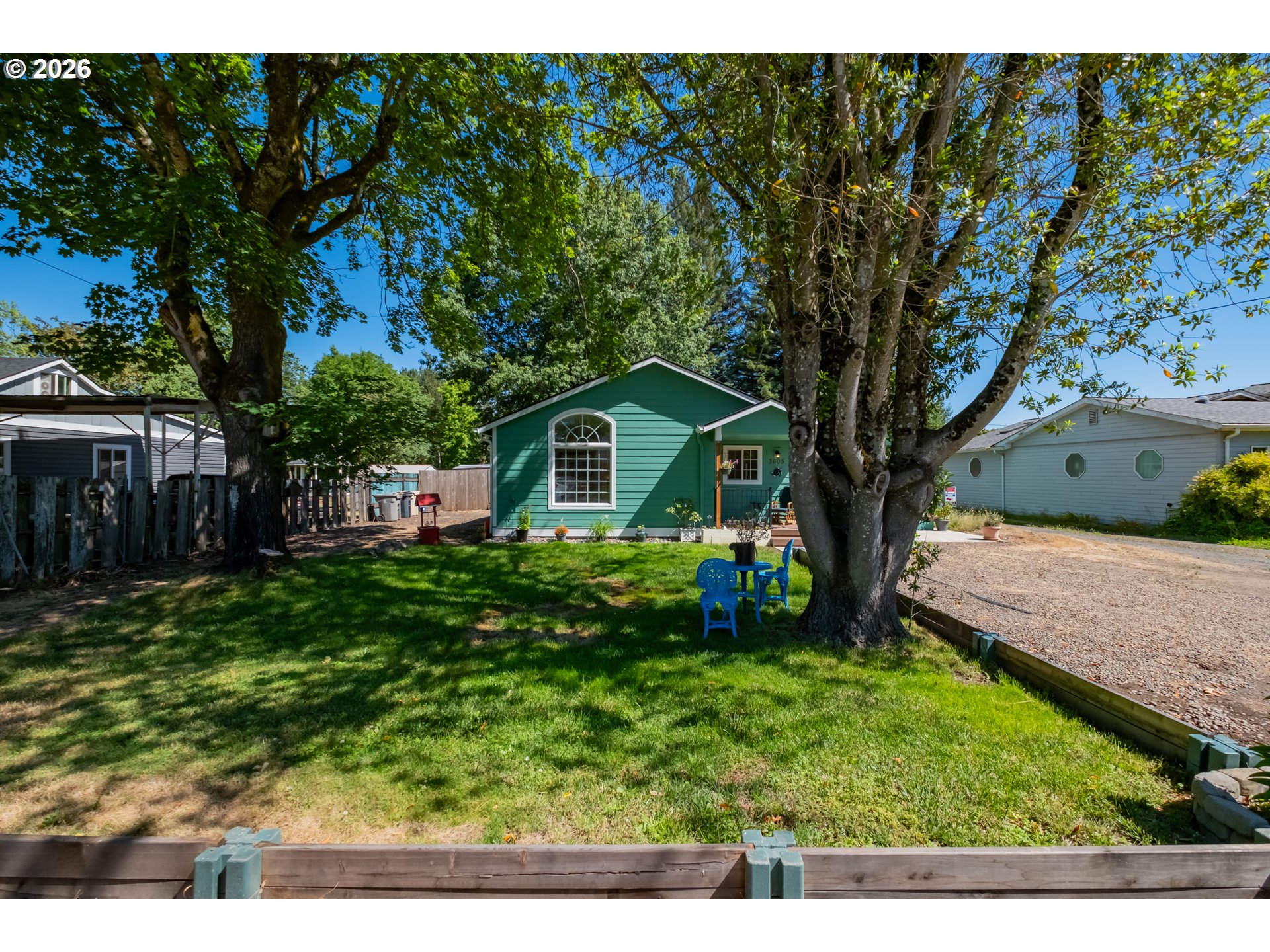 3605 Ne Adah Ave Property Photo 3