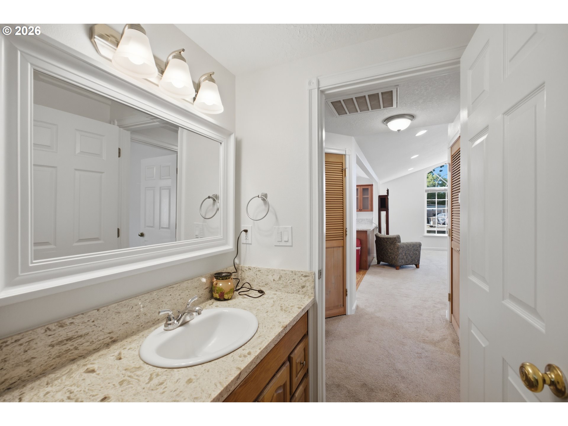 3605 Ne Adah Ave Property Photo 17