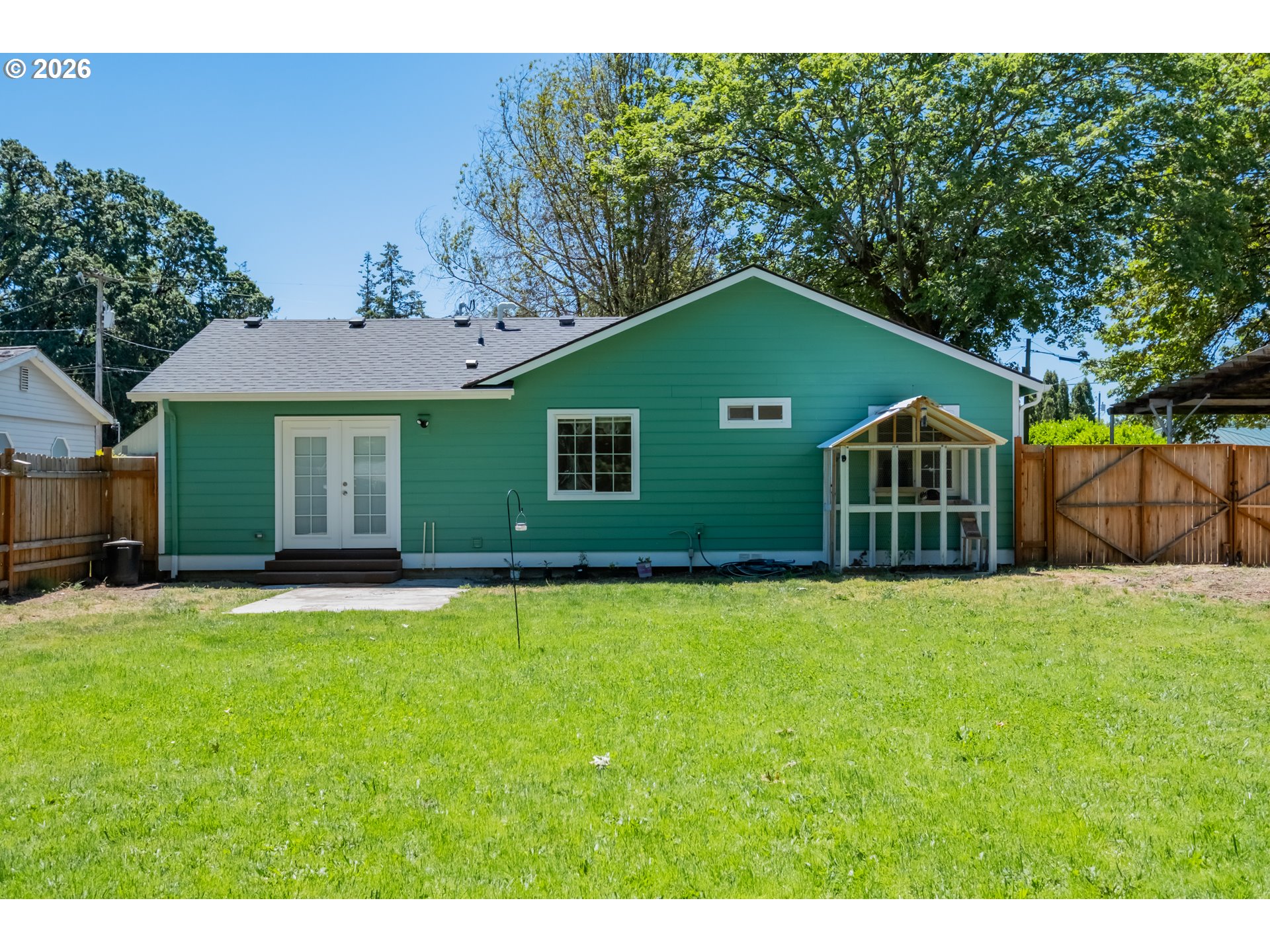 3605 Ne Adah Ave Property Photo 30