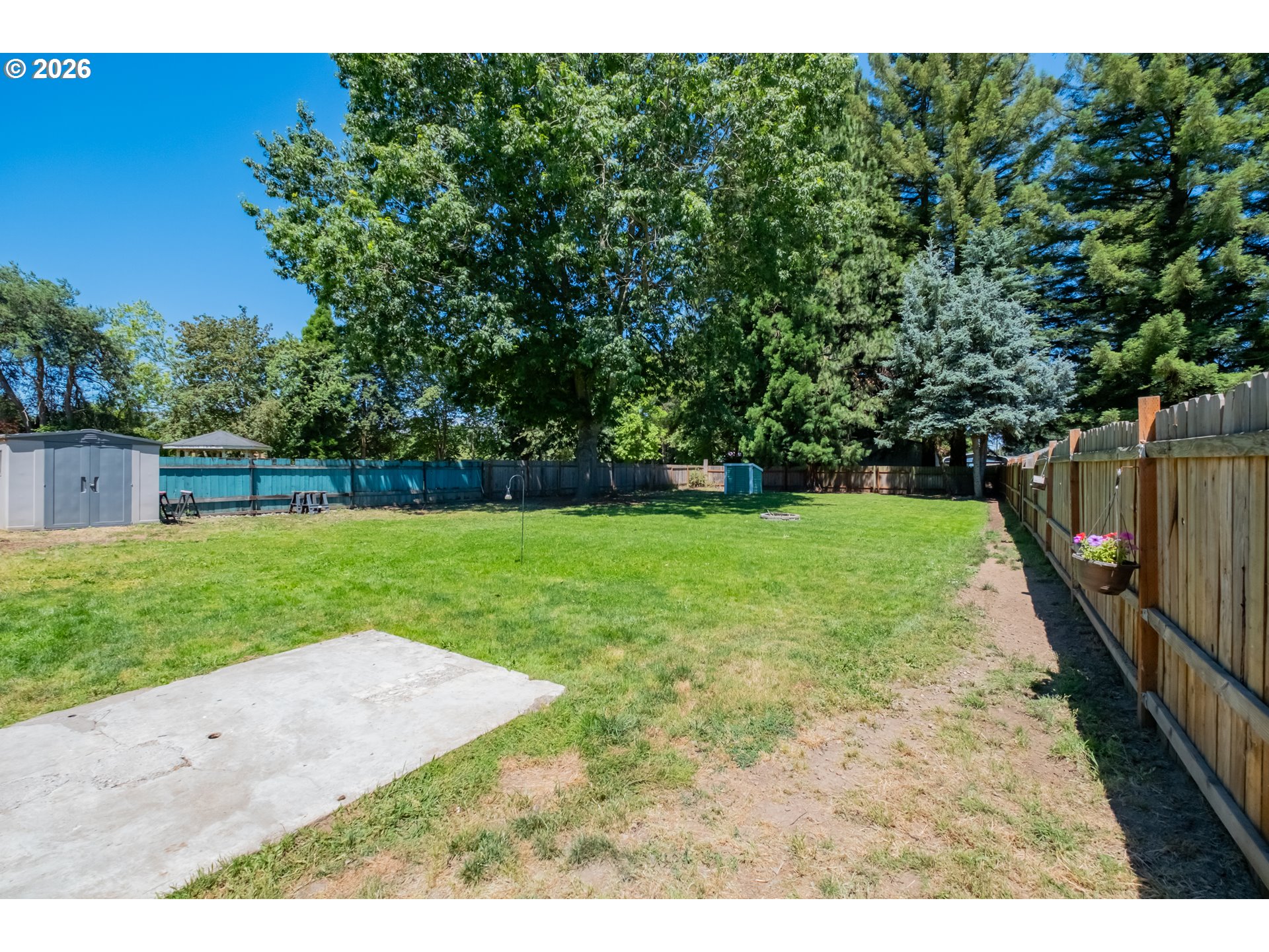 3605 Ne Adah Ave Property Photo 36