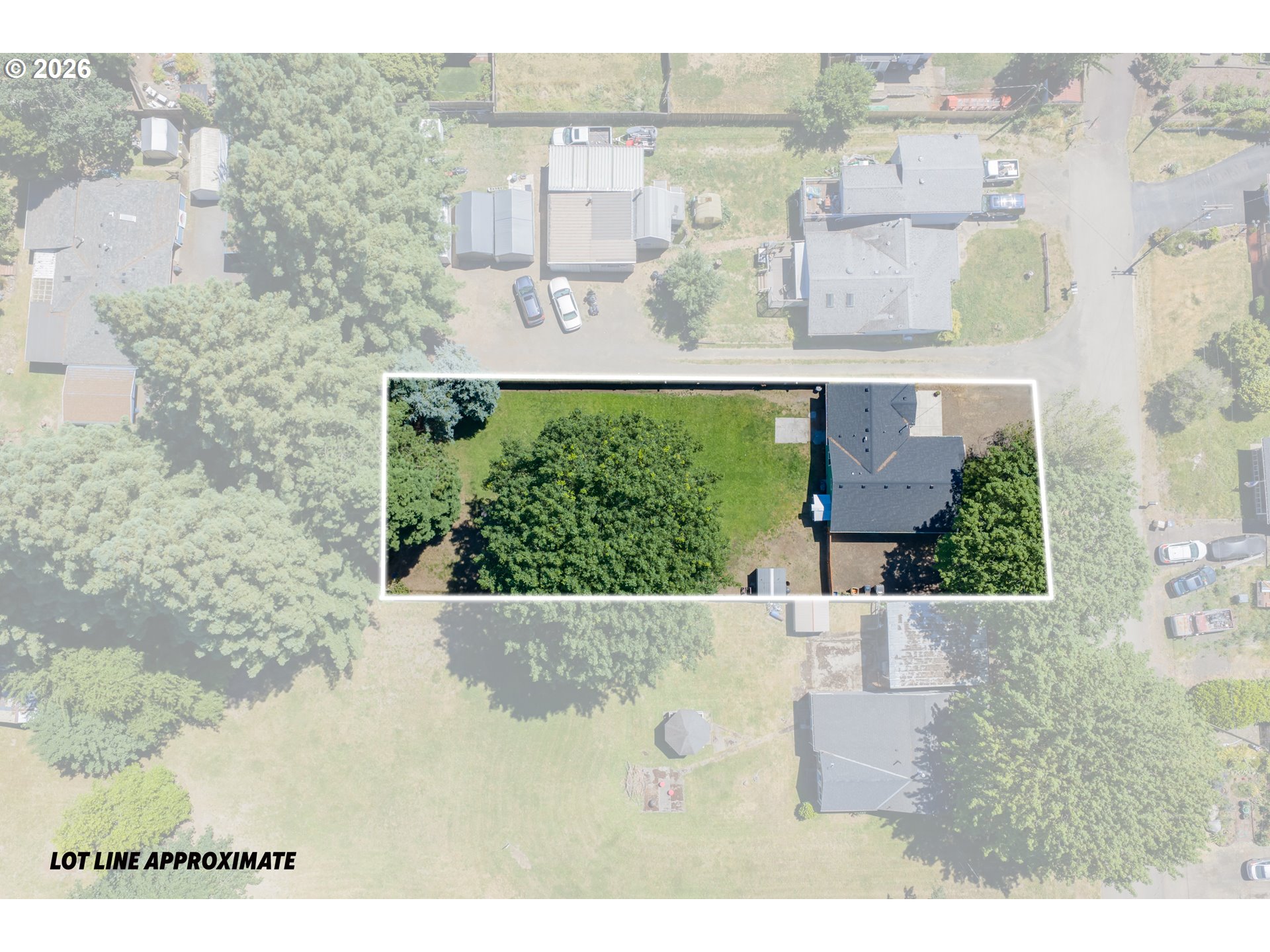 3605 Ne Adah Ave Property Photo 39