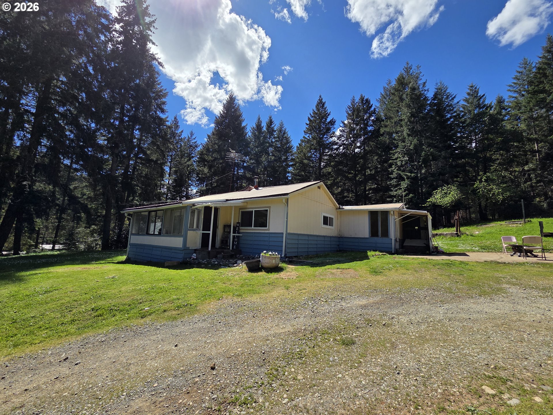 195 Section Creek Rd Property Photo 2