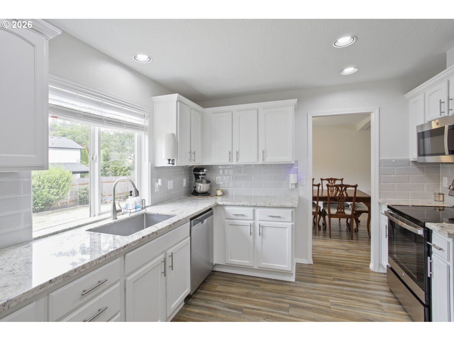 18137 Grey Ave Property Photo 3
