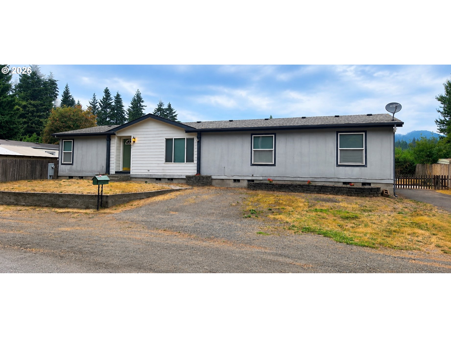 242 Dillingham Loop Property Photo 2