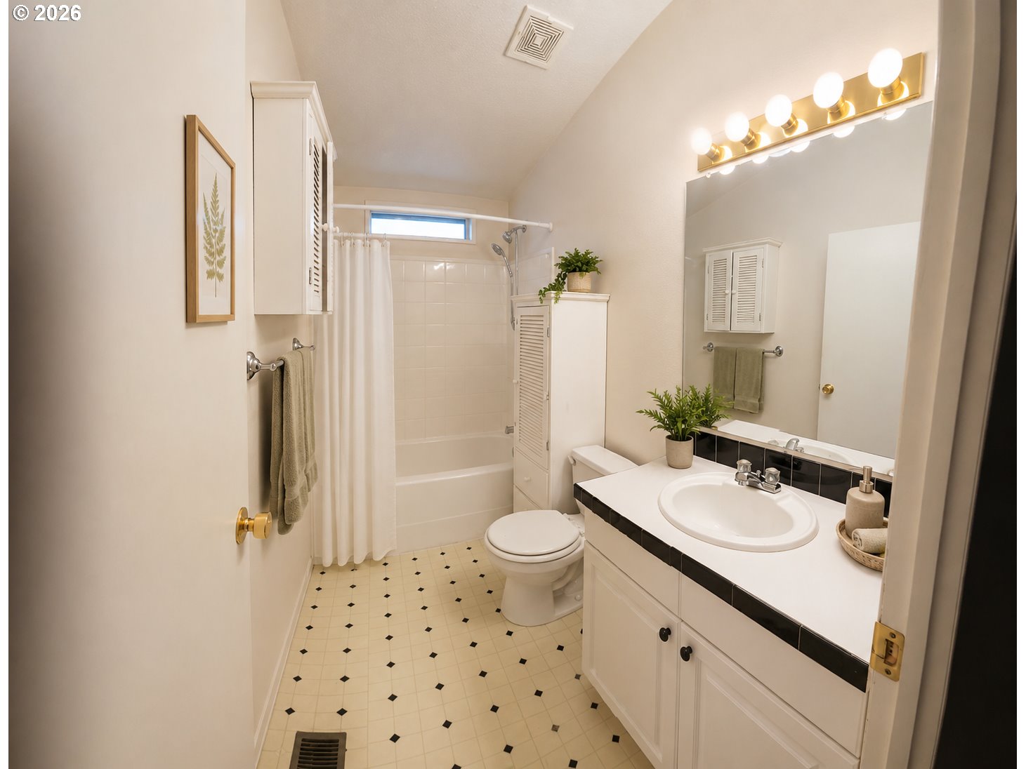 242 Dillingham Loop Property Photo 15