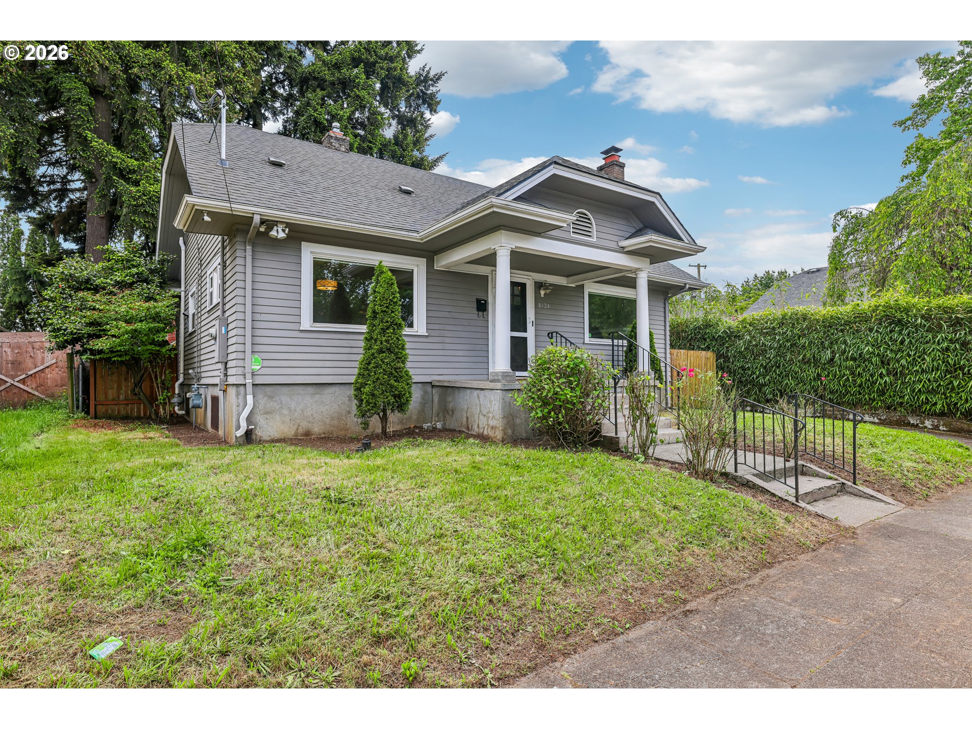 8124 Se Ash St Property Photo 2