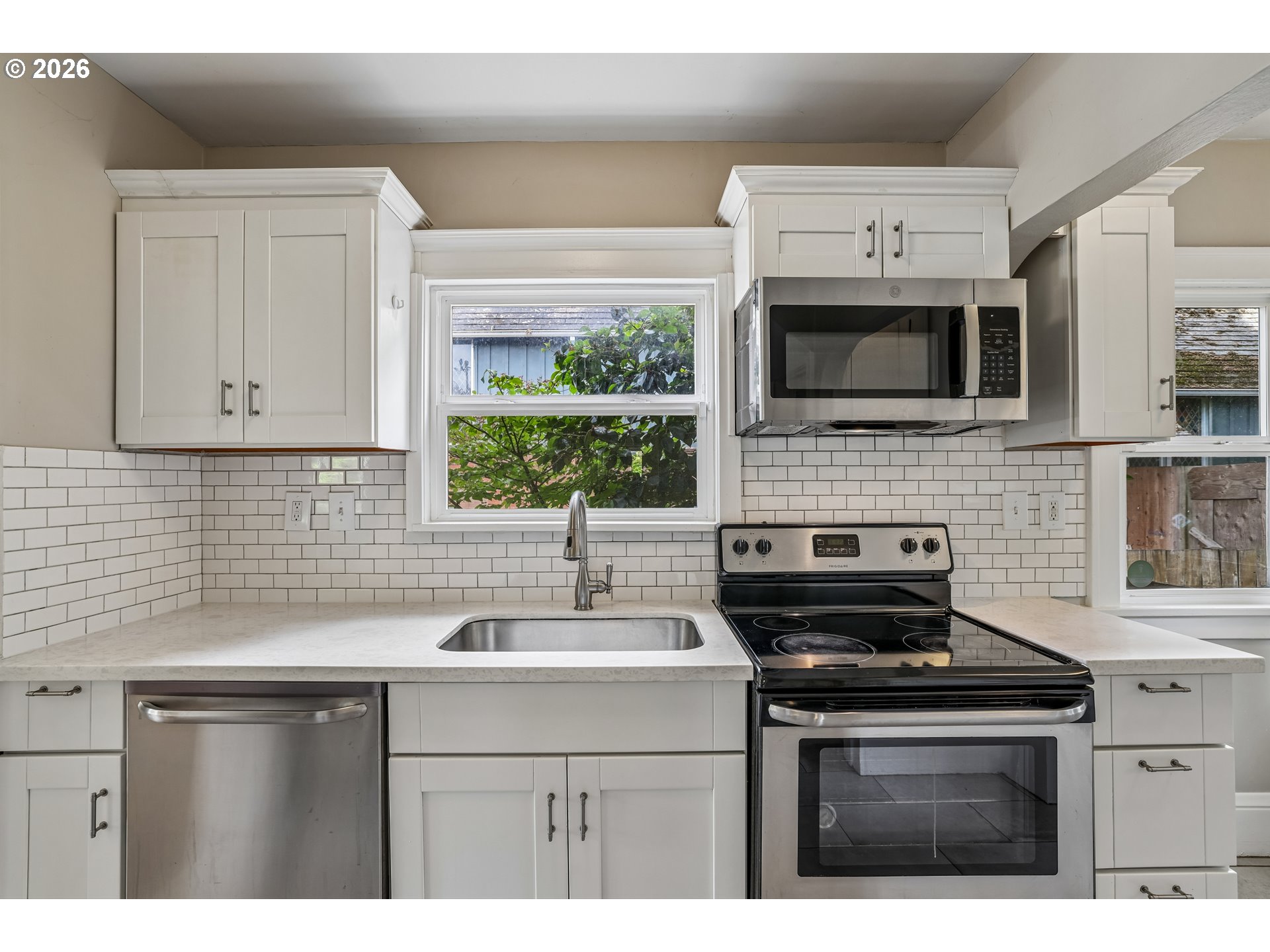8124 Se Ash St Property Photo 10