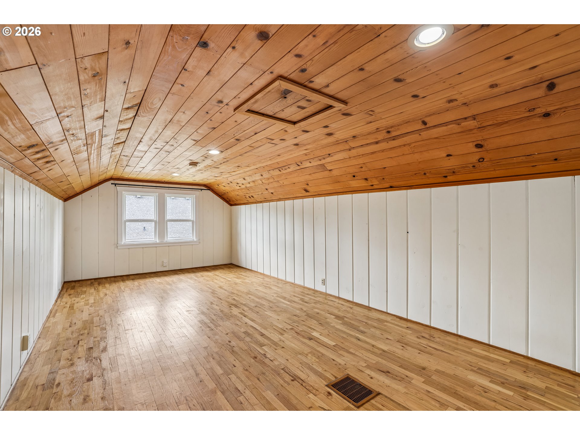 8124 Se Ash St Property Photo 18