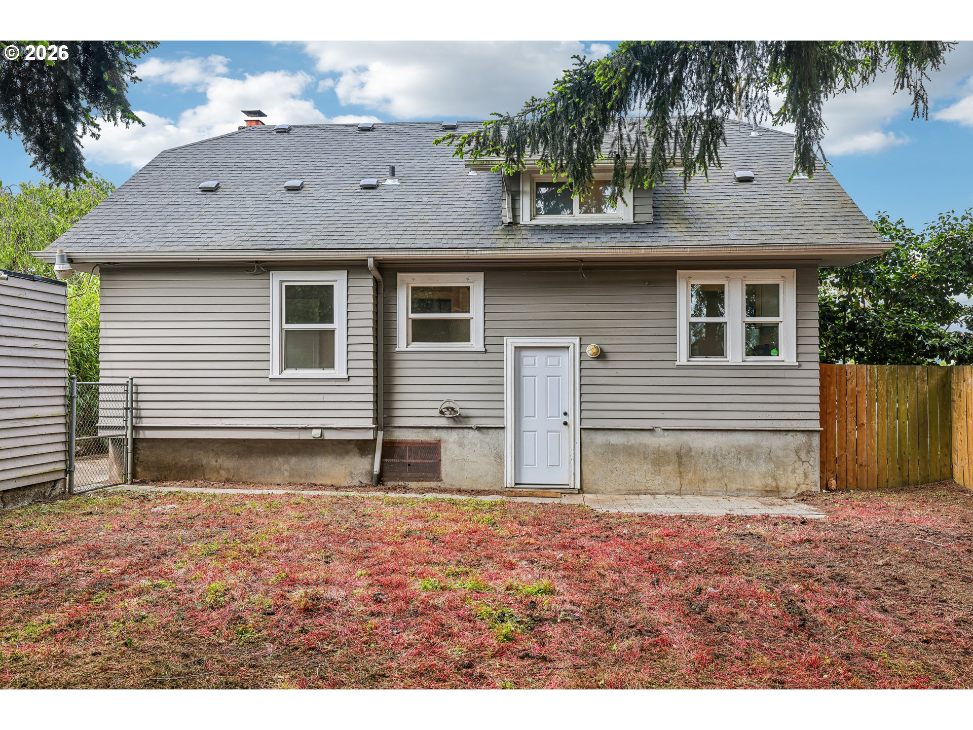 8124 Se Ash St Property Photo 28
