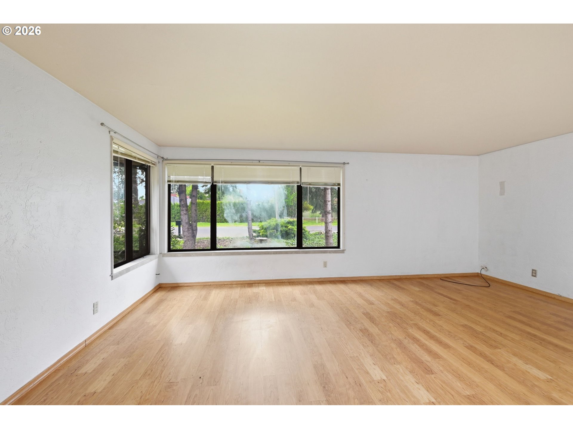 885 Aspen St Property Photo 31
