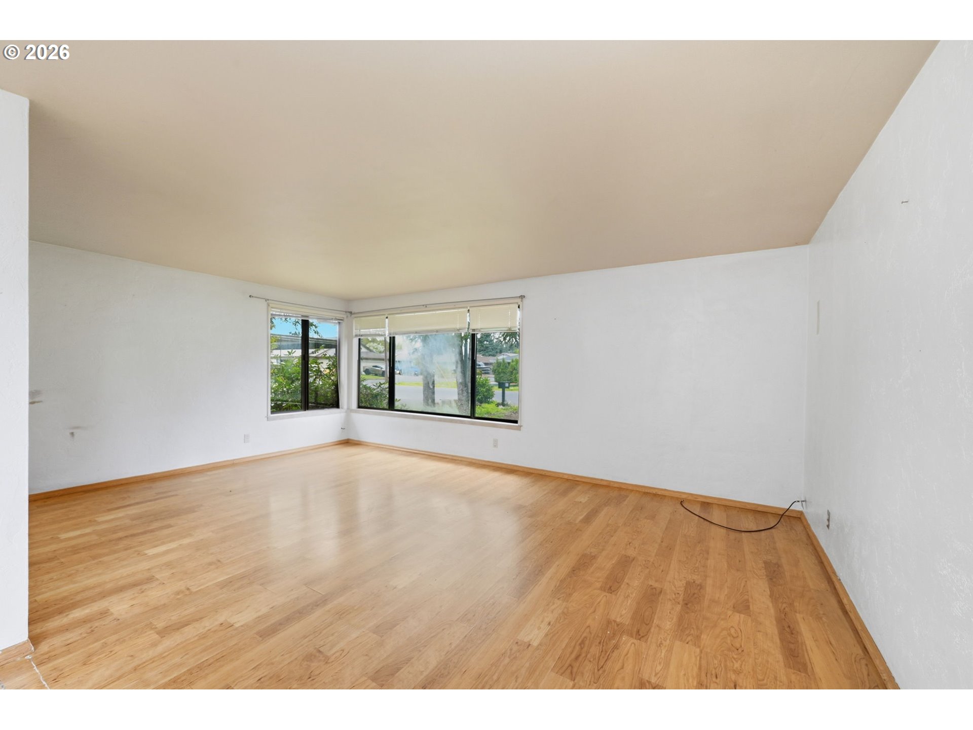 885 Aspen St Property Photo 32
