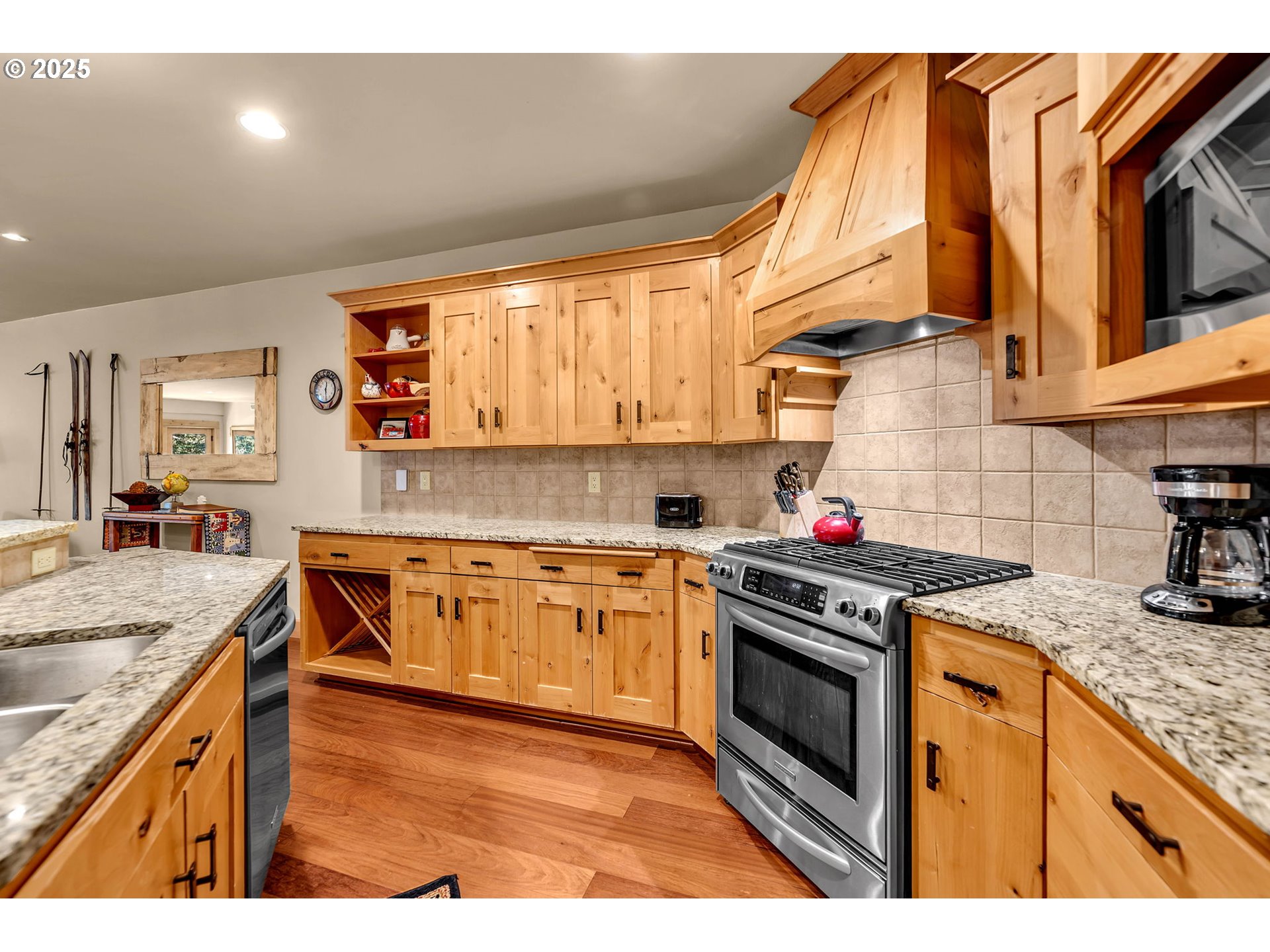 31254 E Collins Lake Rd 22 Property Photo 17