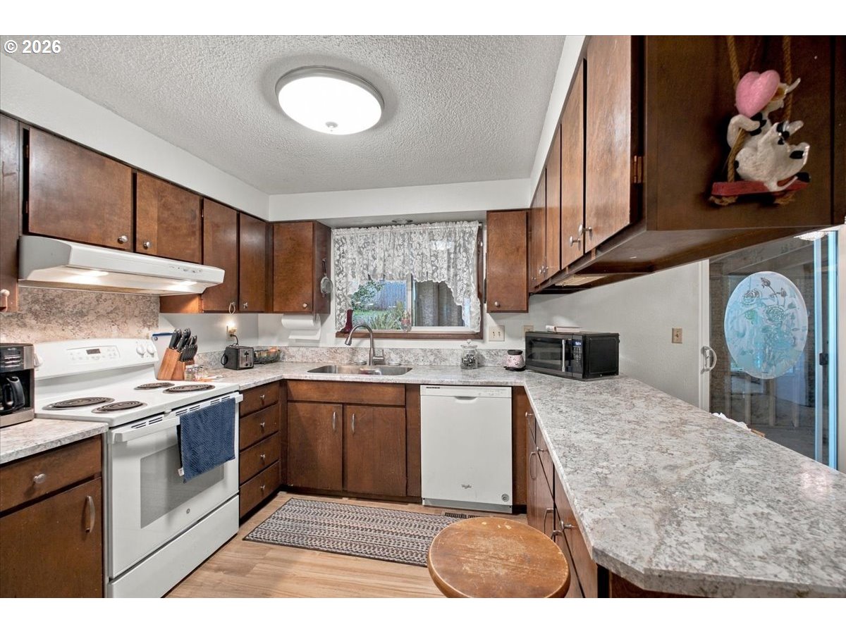 27630 Riggs Hill Rd Property Photo 13