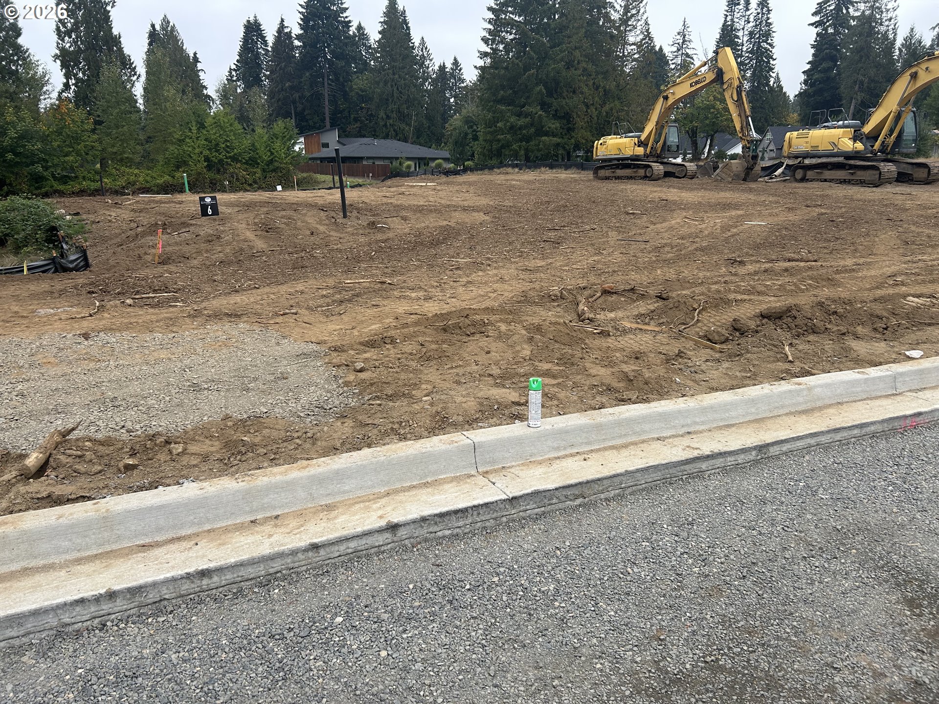 SE 39th CIR Property Photo 1