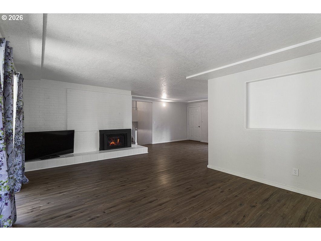 311 Se 155th Pl Property Photo 18