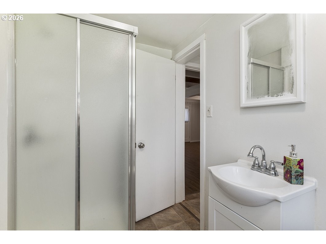 311 Se 155th Pl Property Photo 35
