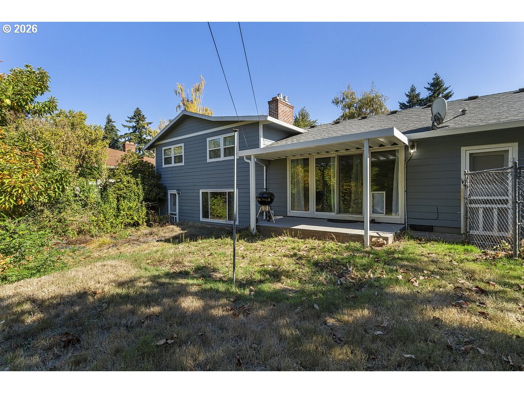 311 Se 155th Pl Property Photo 45