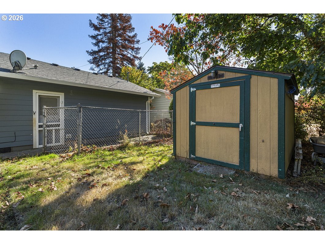 311 Se 155th Pl Property Photo 46