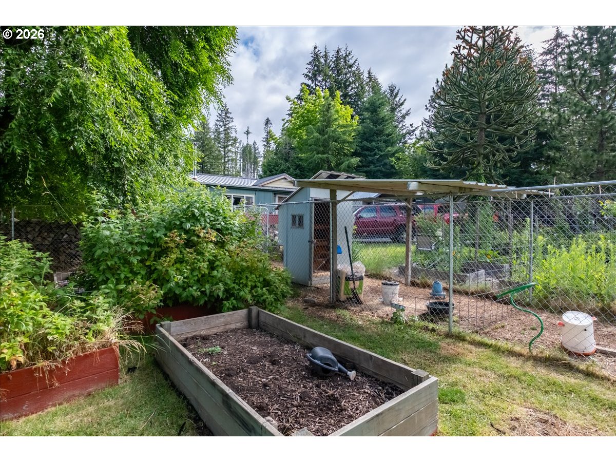 123 N Santiam Hwy Property Photo 27