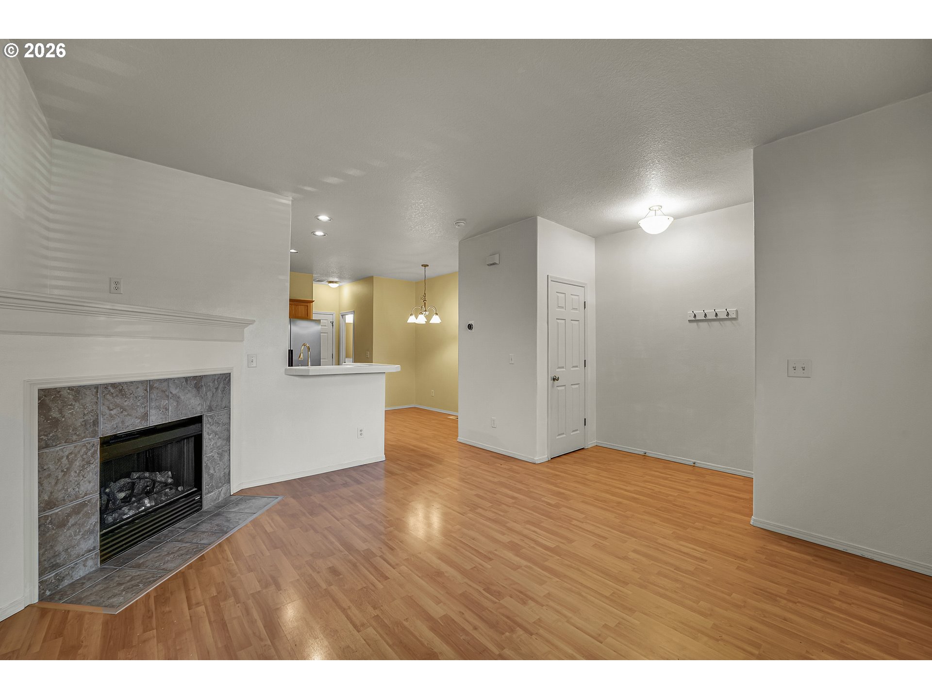 1198 Se Bacarra St Property Photo 12