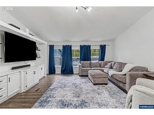 1537 Corum Ct Property Photo 5