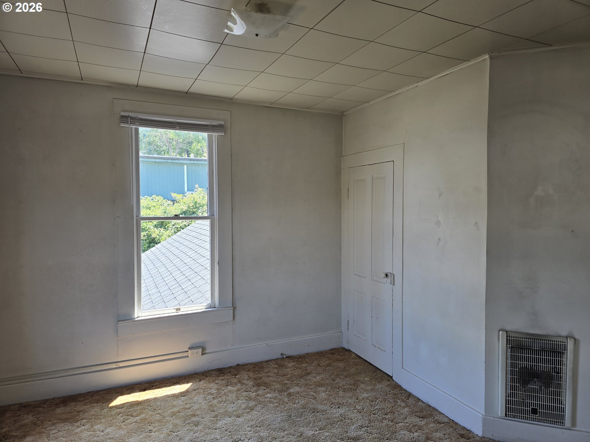 925 Se Main St Property Photo 11