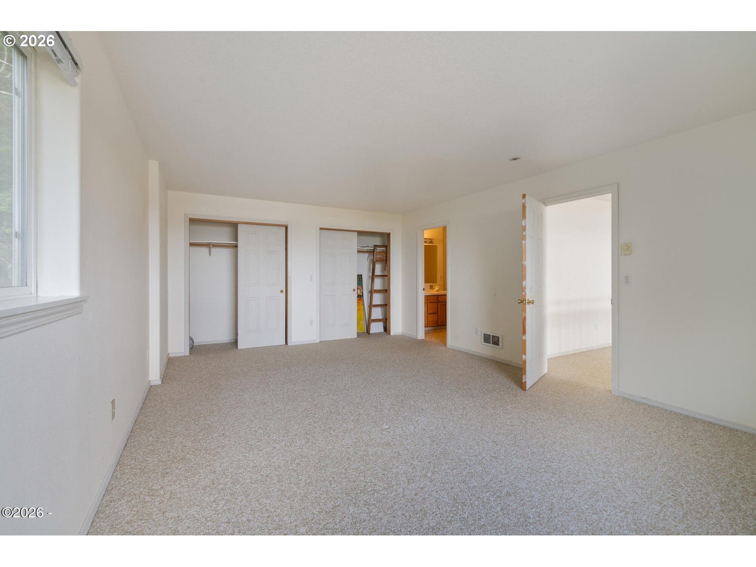 620 S Falcon St Property Photo 38