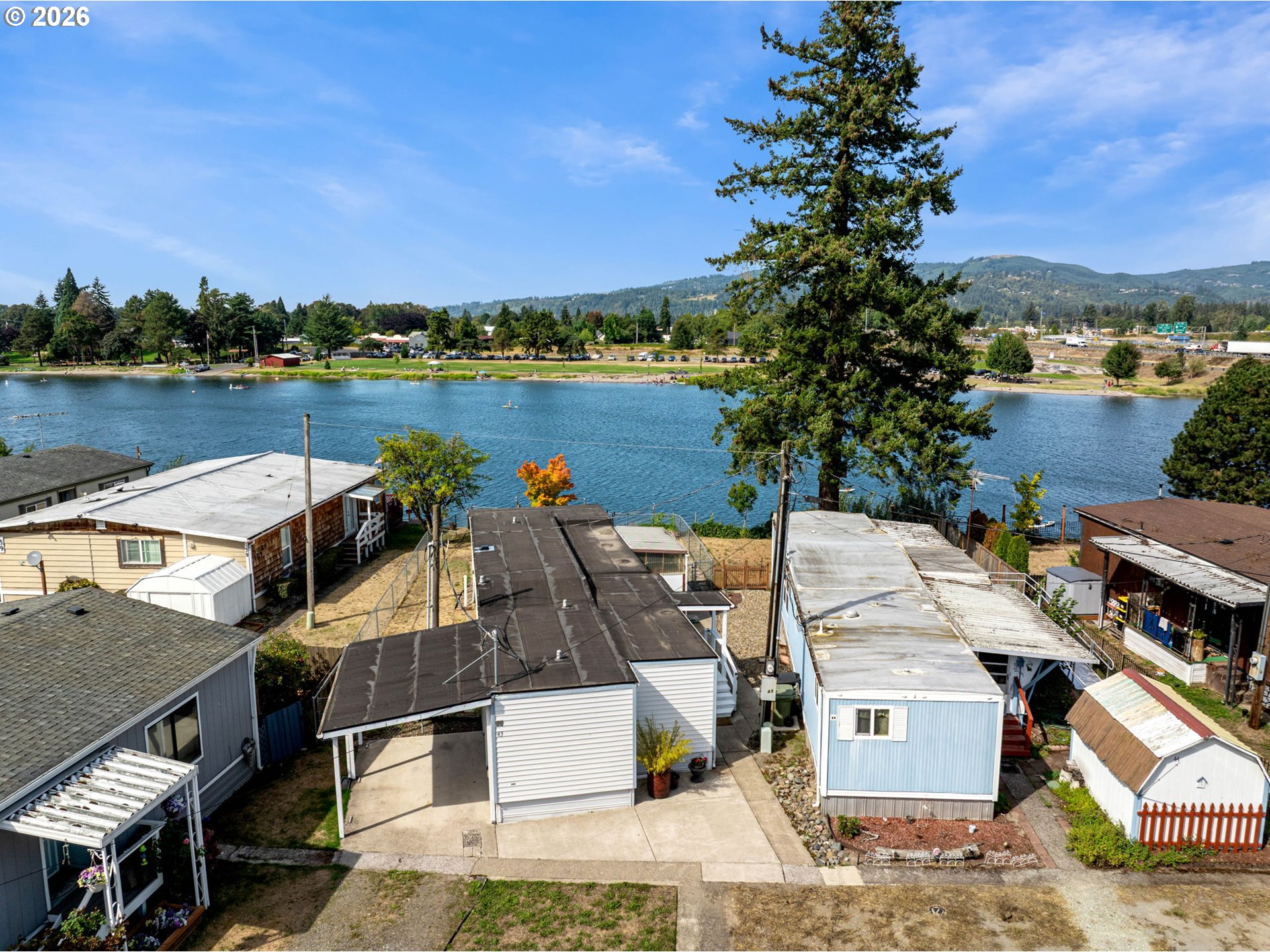 296 Island Aire Dr 43 Property Photo 1