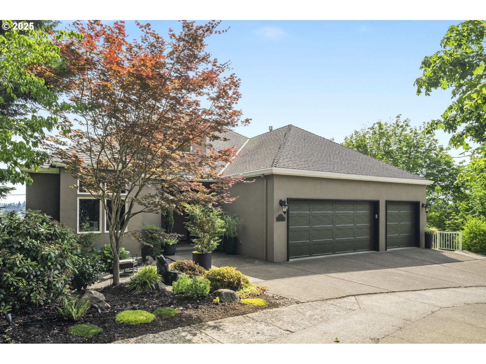 7568 S Laview Dr Property Photo 1