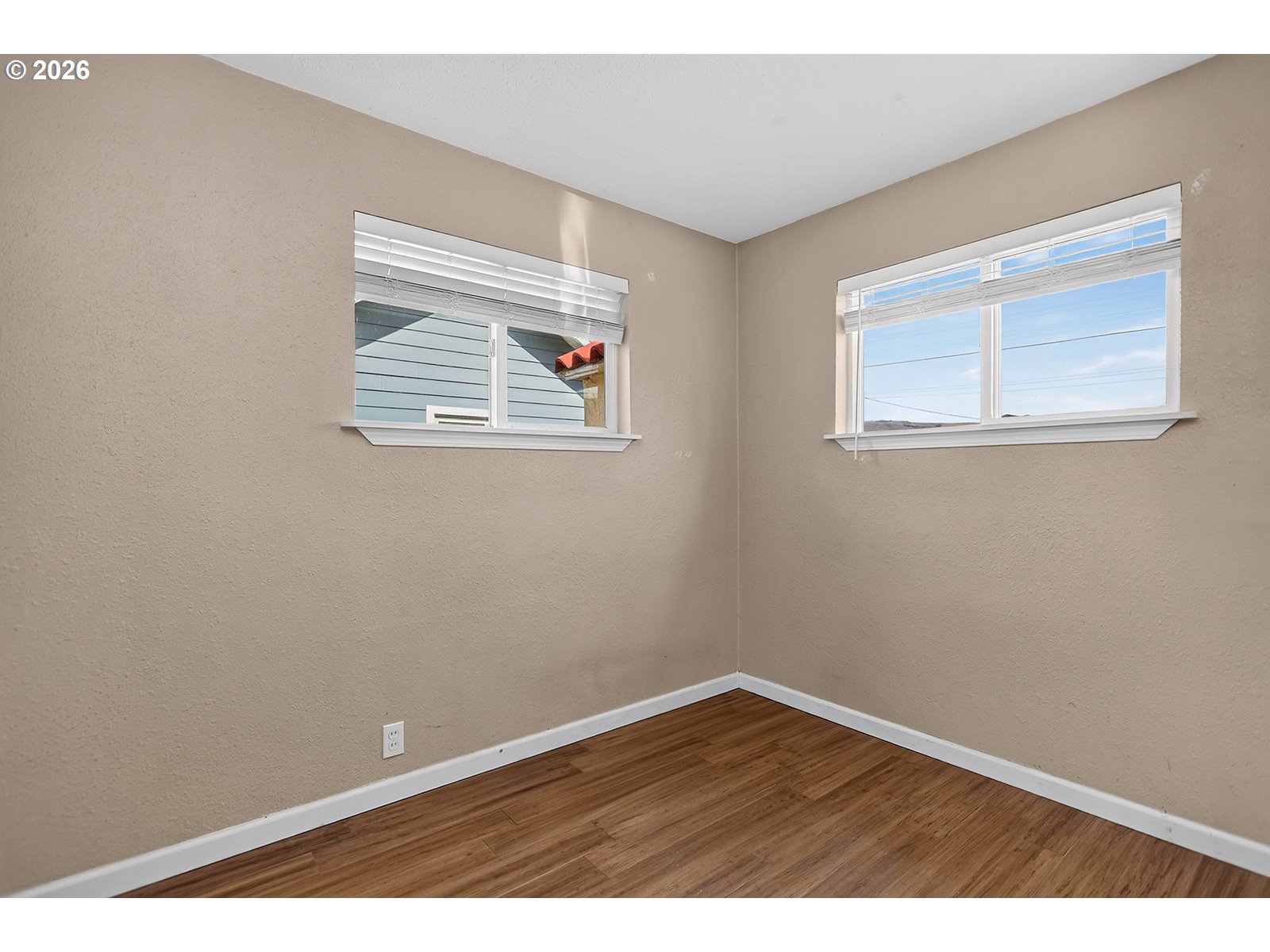 2017 W 9th Pl Property Photo 22