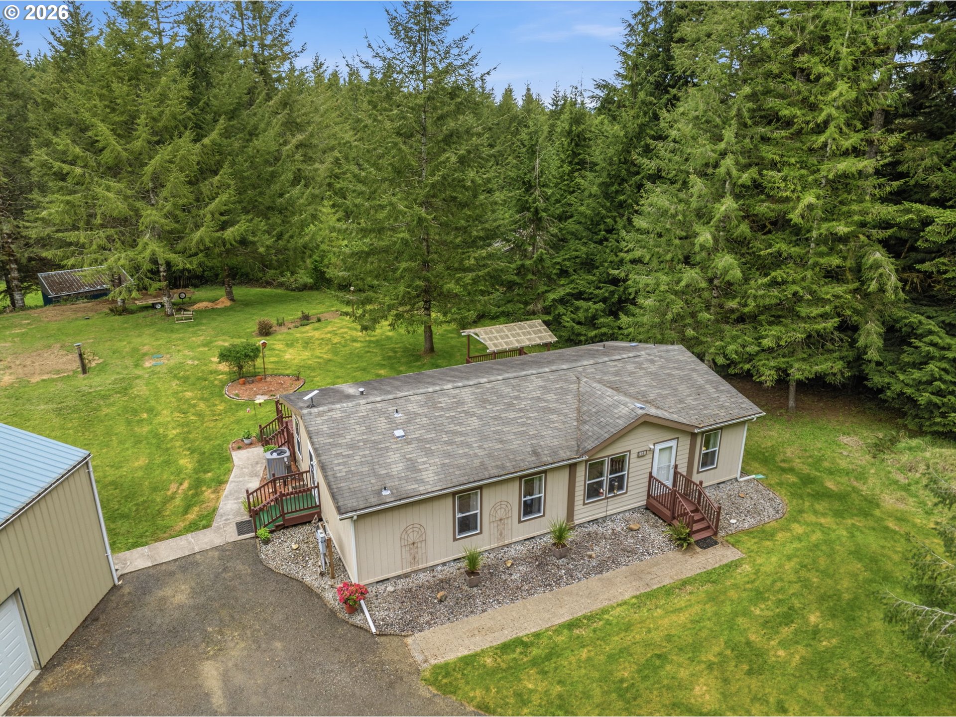 1047 Beaver Creek Rd Property Photo 32