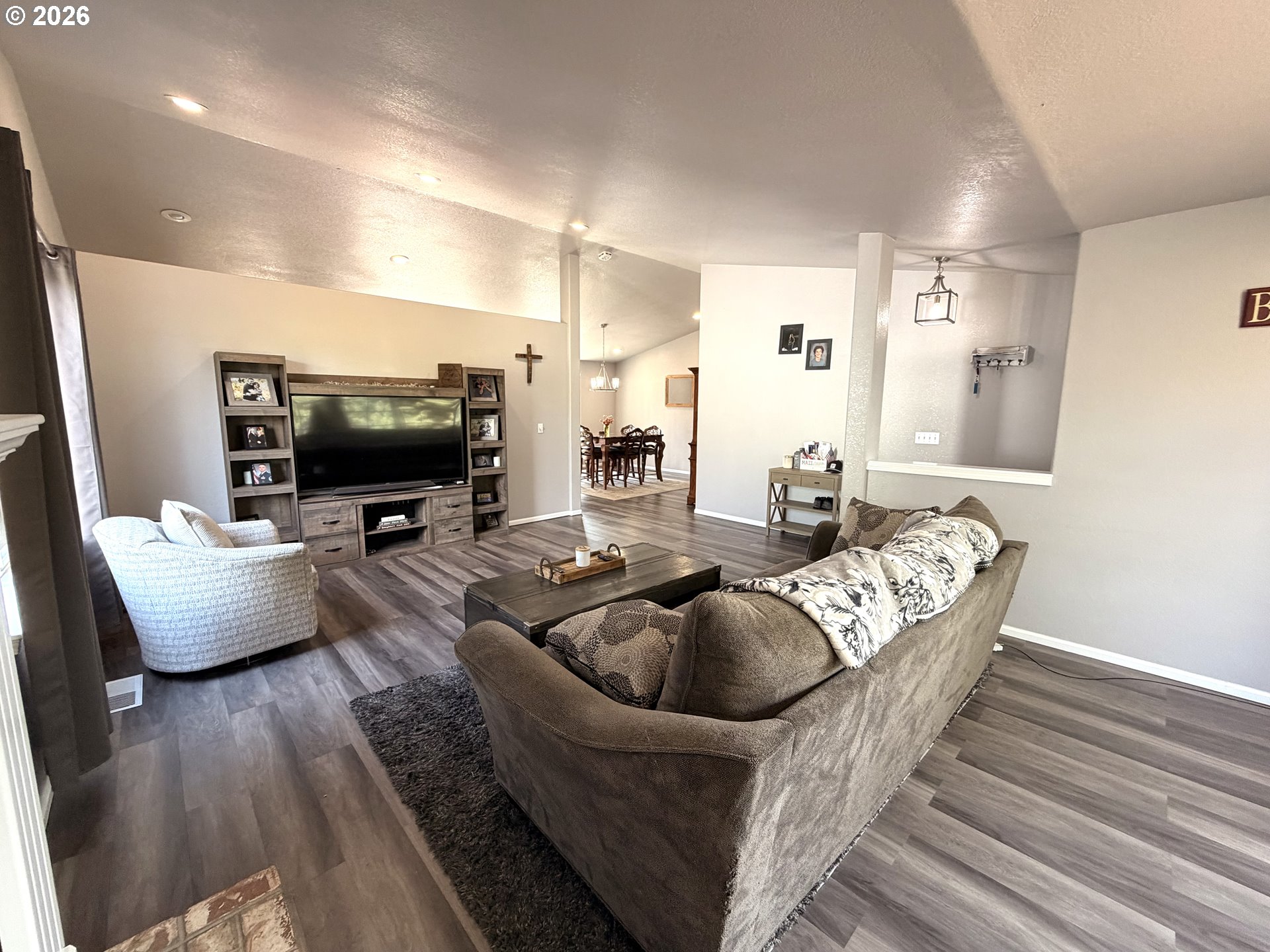 2273 Eagle Loop Property Photo 4