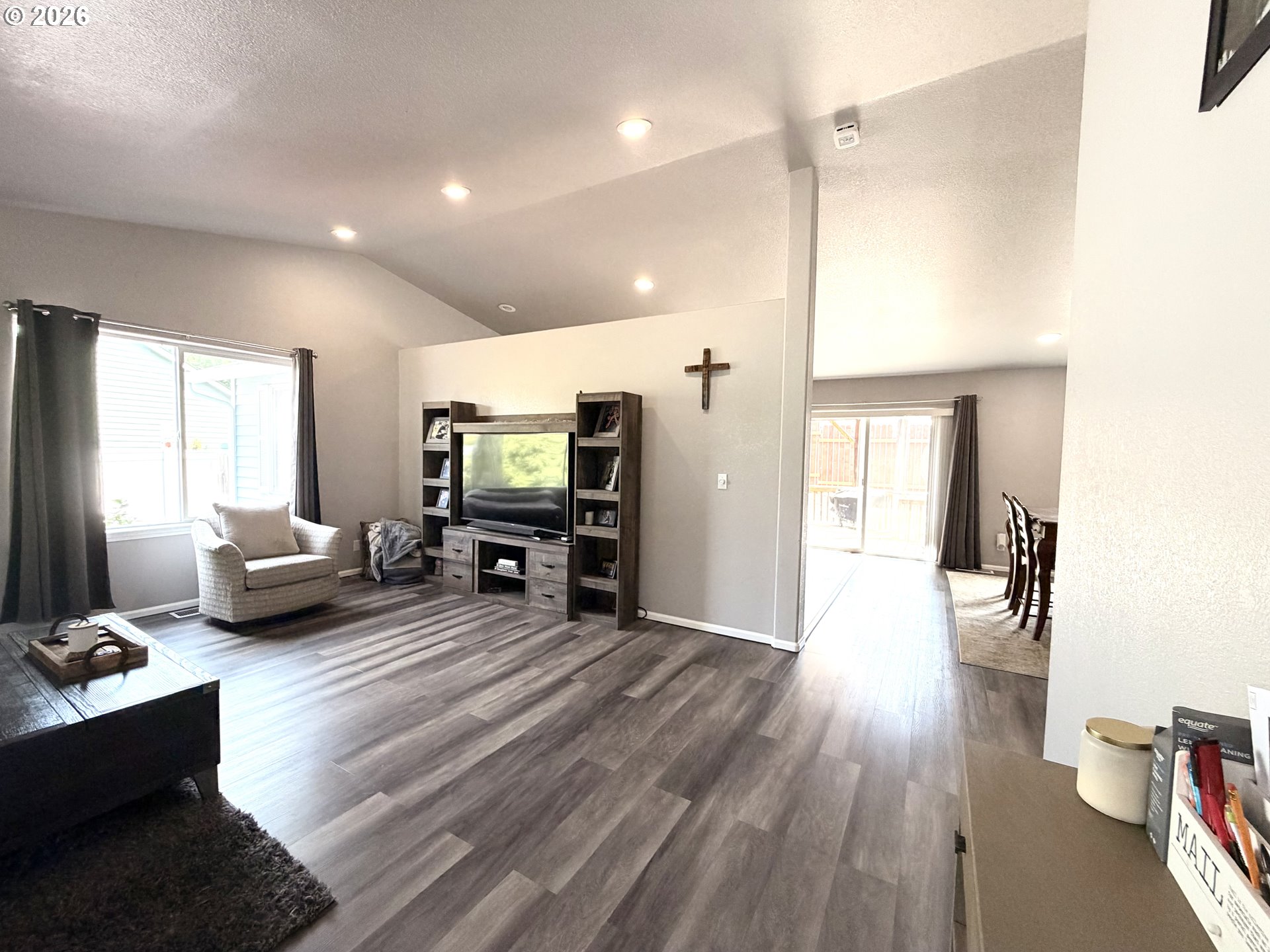2273 Eagle Loop Property Photo 5
