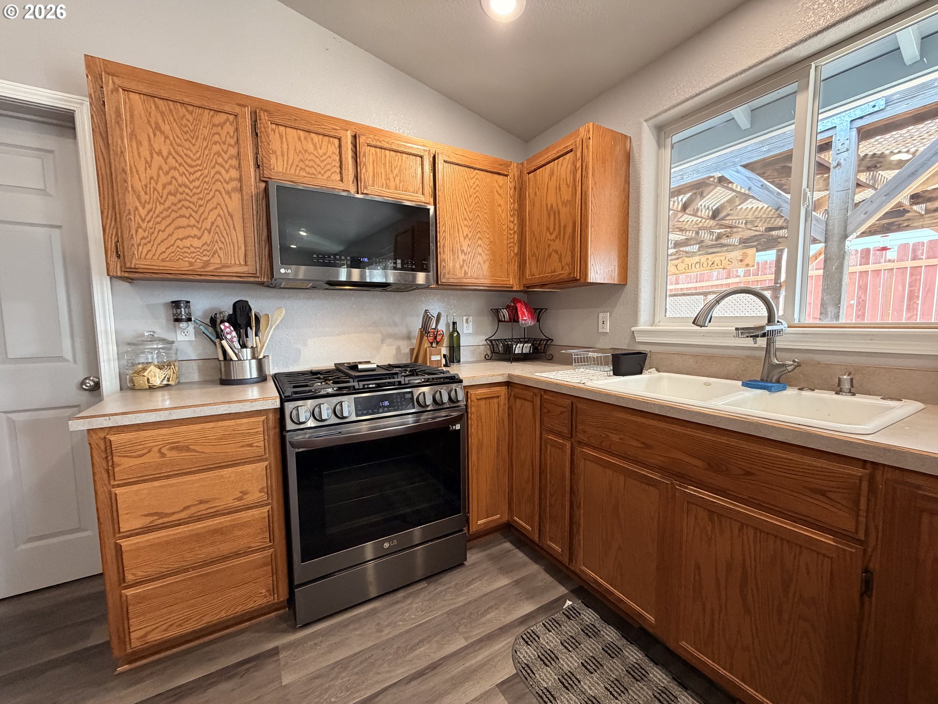2273 Eagle Loop Property Photo 8