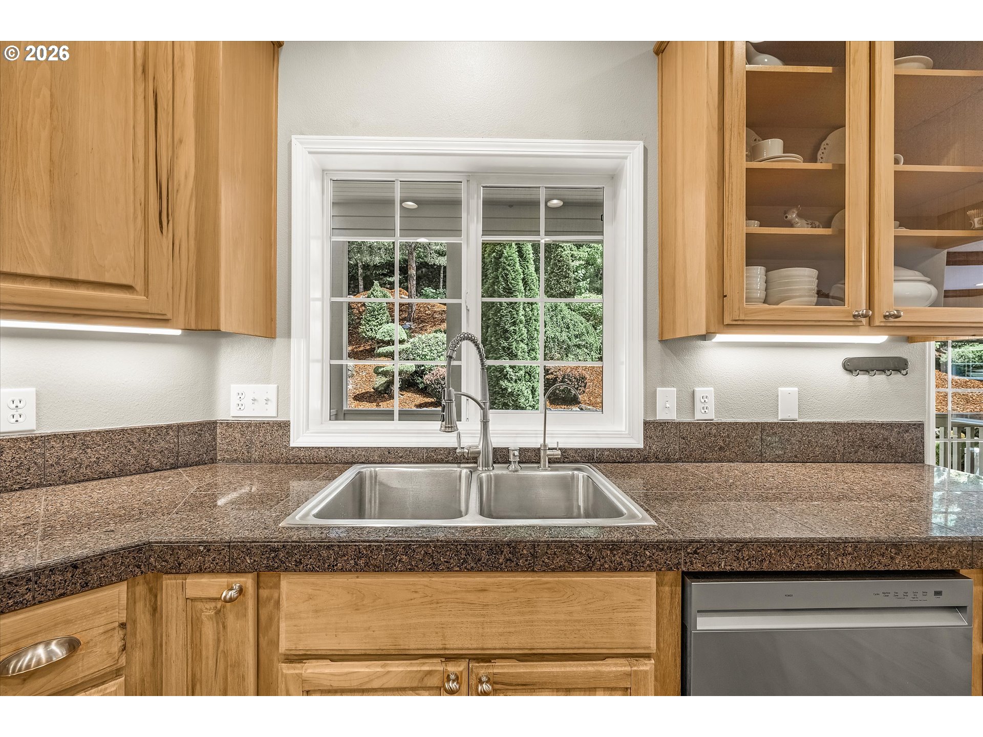 27410 E Salmon River Rd Property Photo 21