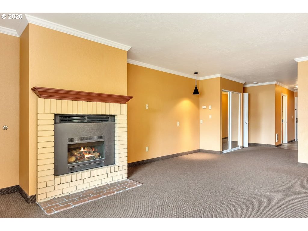 1379 Pacific Ave Property Photo 32