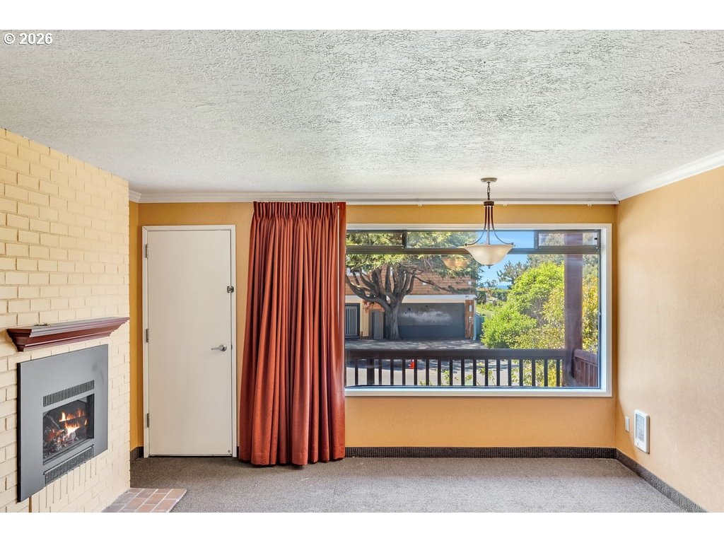 1379 Pacific Ave Property Photo 37
