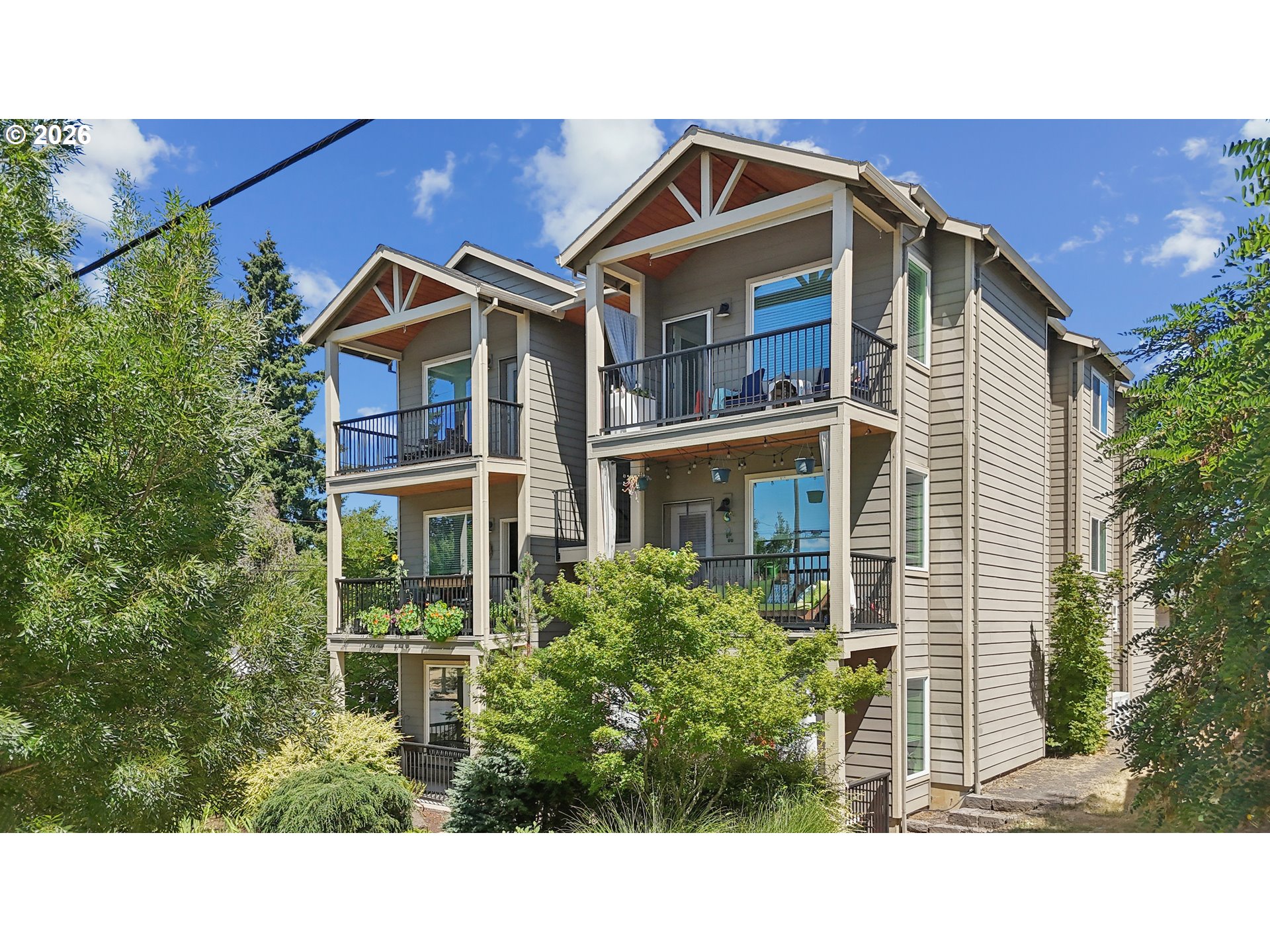 5734 N MONTANA AVE #2
