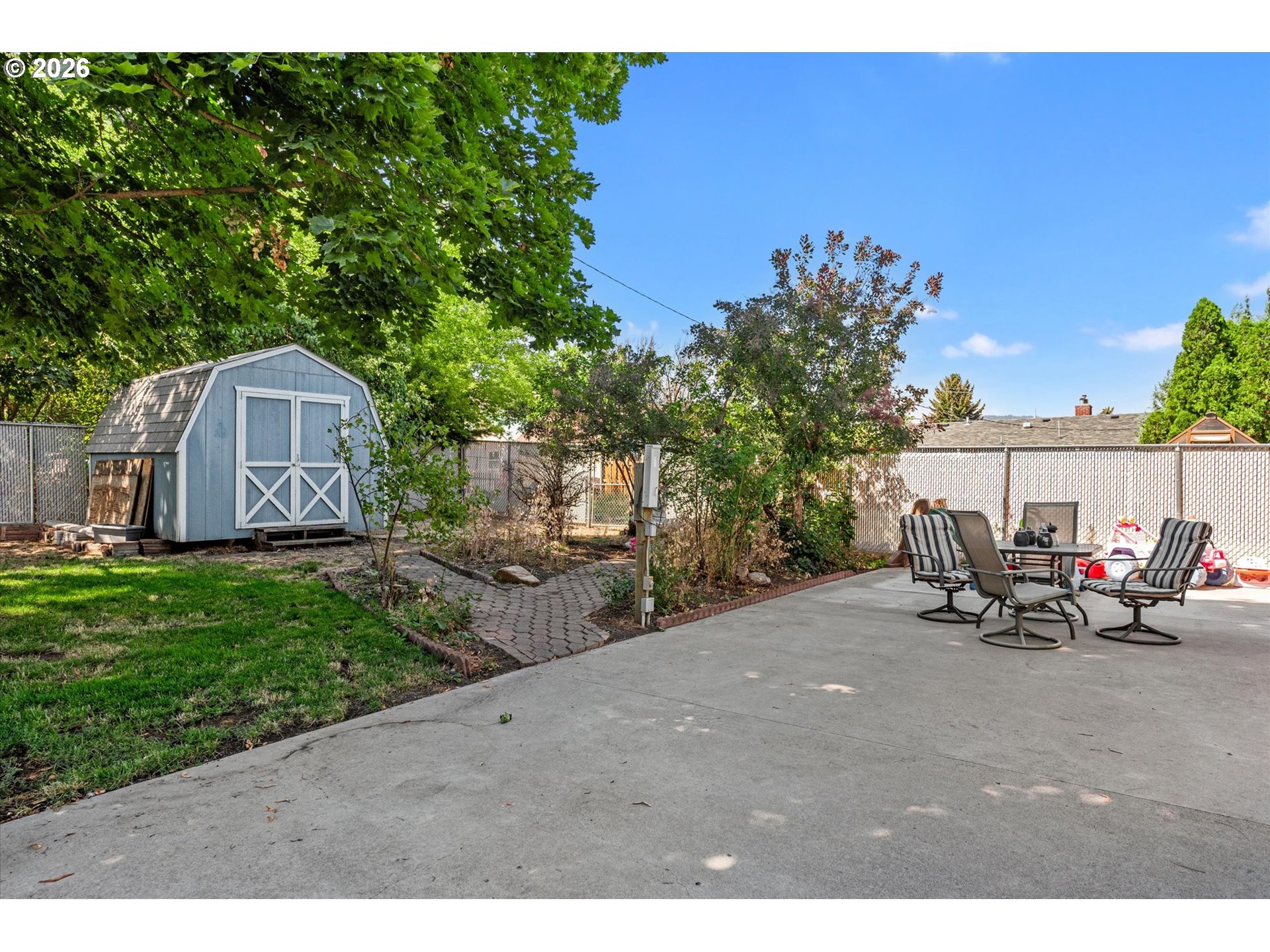 502 1st St Property Photo 33