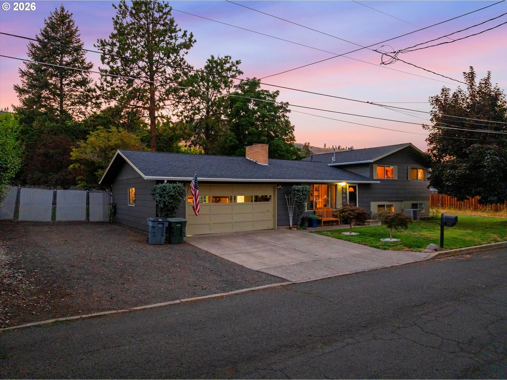 502 1st St Property Photo 39